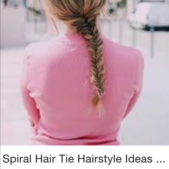 🎄150 Mini Spiral Hair Tie Favor Set – Cute, Colorful & Practical! - Picture 7 of 10